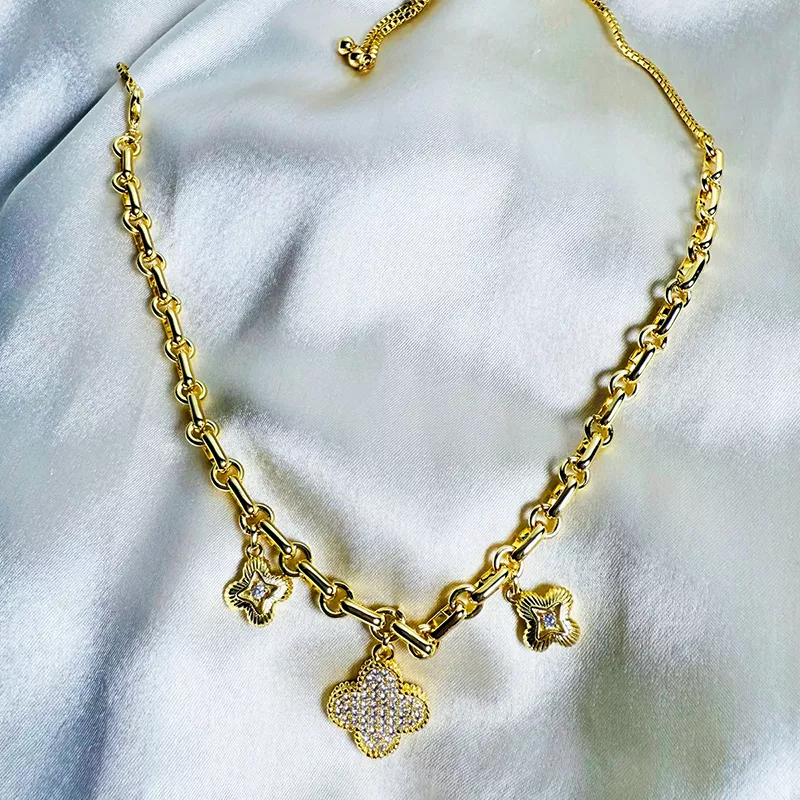 Golden Fleur Drops Necklace
