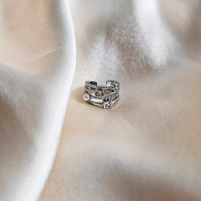 Nova Silver Loop Ear Cuff