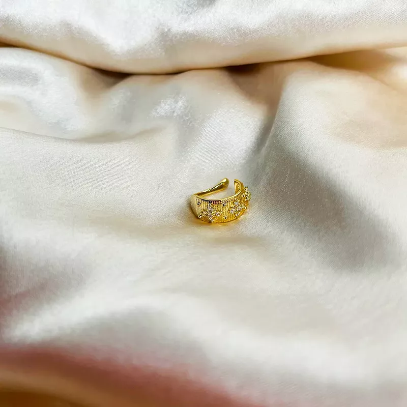 Starlight Gold Ear Cuff